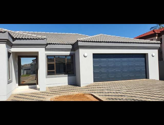 3 BEDROOM HOUSE FOR SALE IN THE ORCHARDS